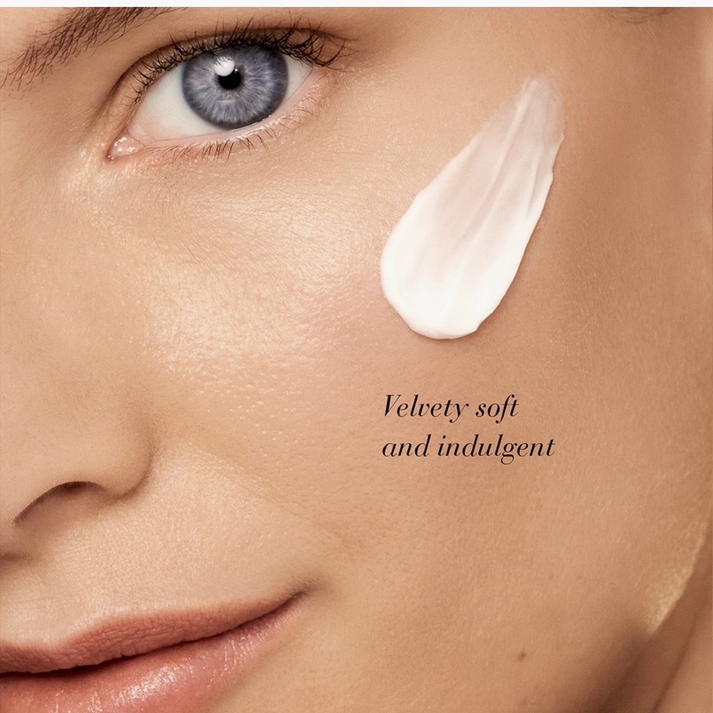 Estee Lauder Re-Nutriv Ultimate Diamond Cream - Advanced Night Repair Bundle - Picture 10 of 11
